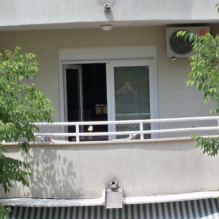 Apartmani Perkovic Baska Voda Bagian luar foto