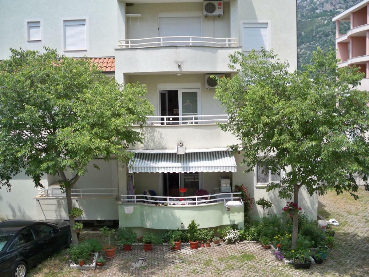 Apartmani Perkovic Baska Voda Bagian luar foto