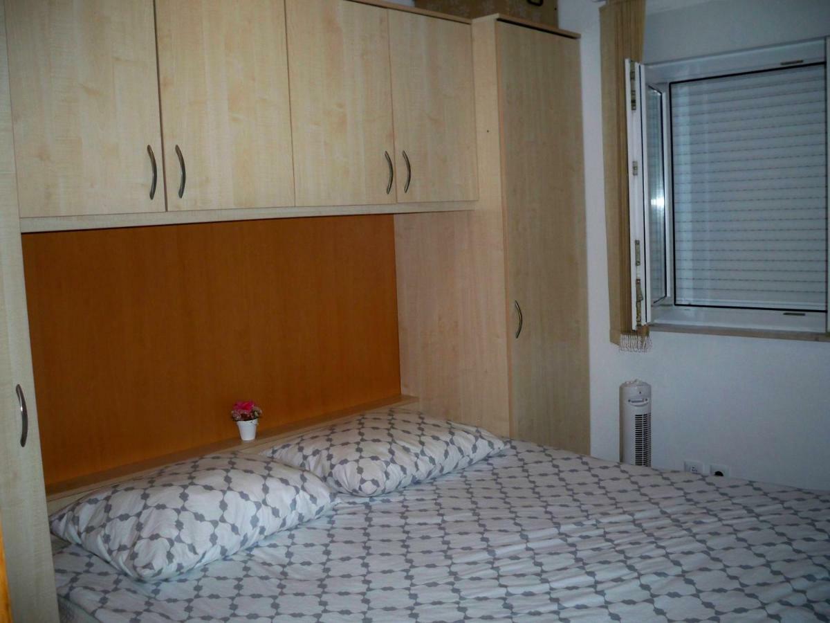 Apartmani Perkovic Baska Voda Bagian luar foto
