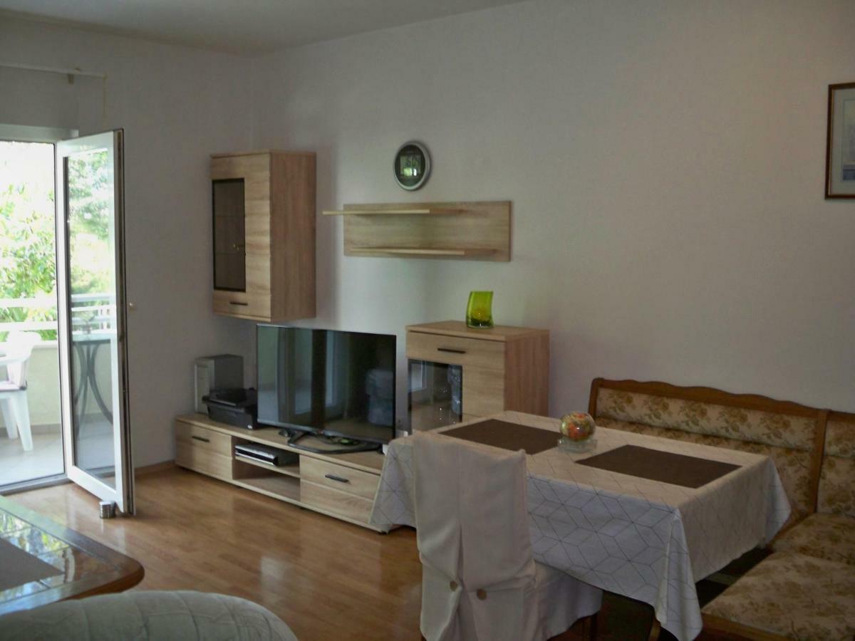 Apartmani Perkovic Baska Voda Bagian luar foto