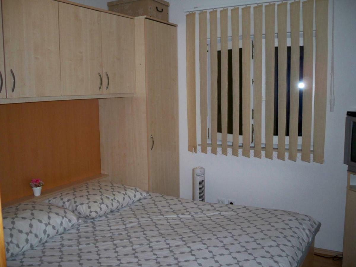 Apartmani Perkovic Baska Voda Bagian luar foto