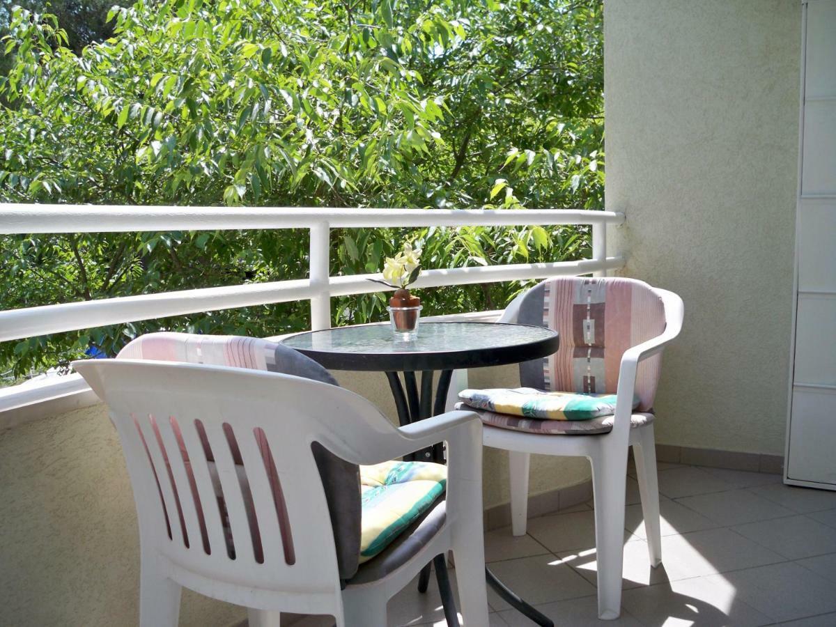 Apartmani Perkovic Baska Voda Bagian luar foto