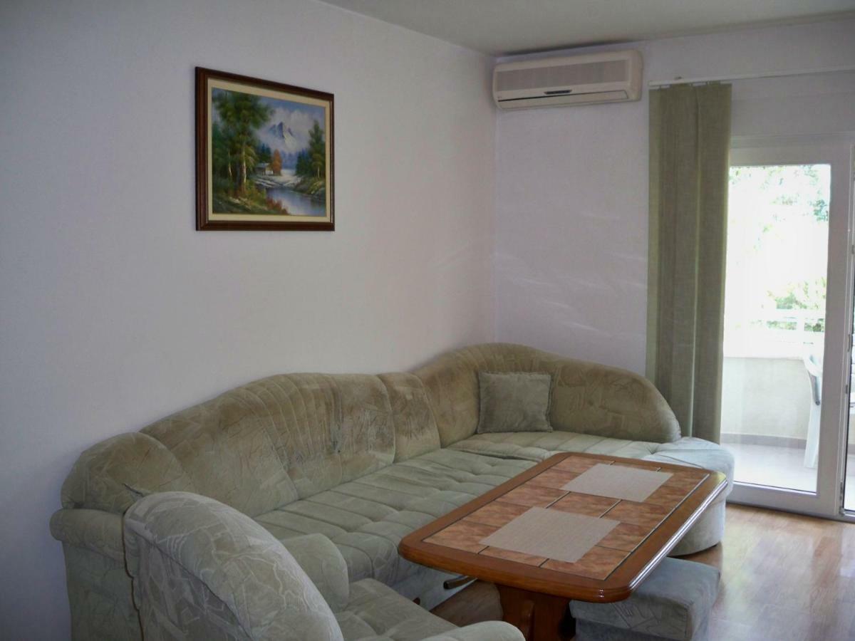 Apartmani Perkovic Baska Voda Bagian luar foto