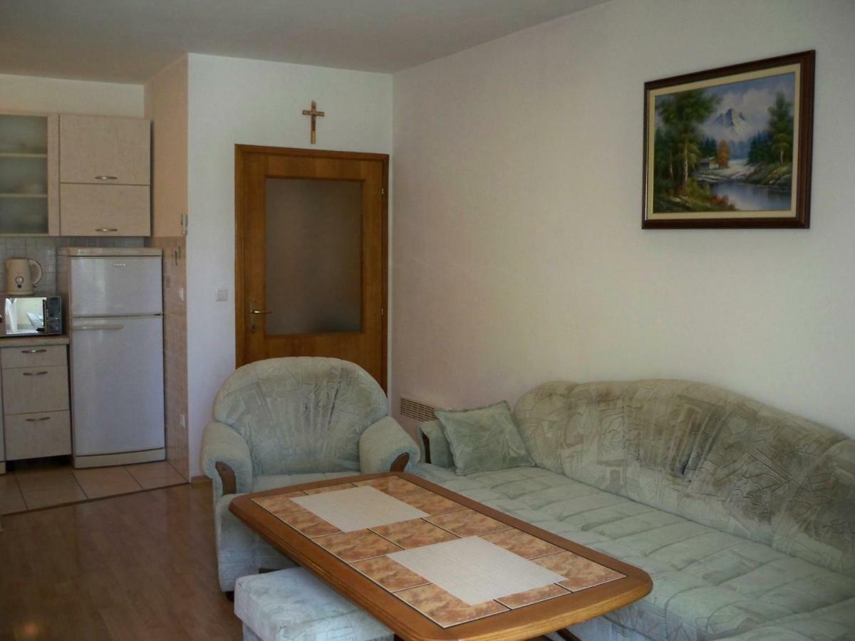 Apartmani Perkovic Baska Voda Bagian luar foto